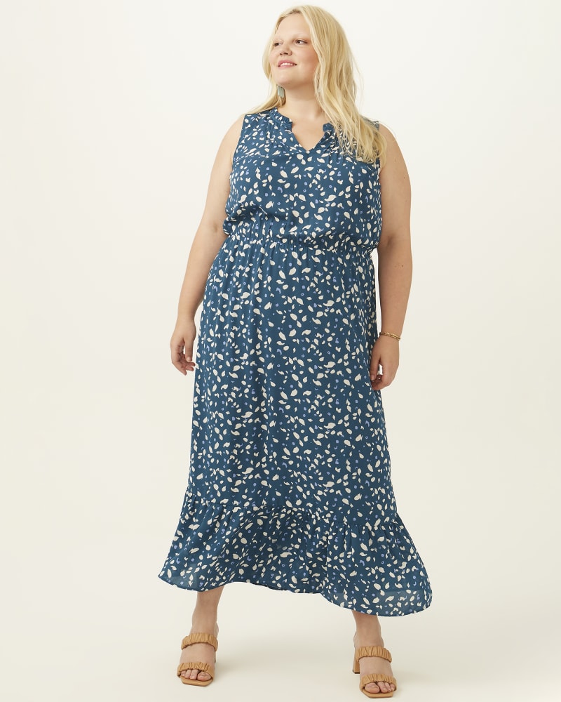 Plus size model with pear body shape wearing  by Molly & Isadora | Dia&Co | dia_product_style_image_id:201877